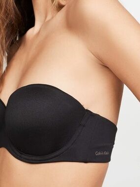 NWT 30D  Calvin Klein Women's Constant Strapless Bra